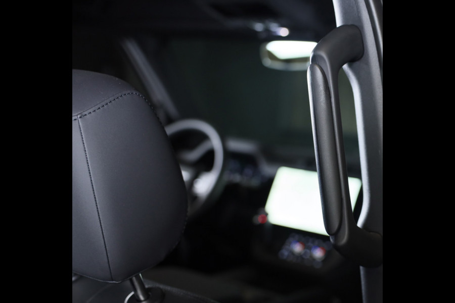 Land Rover Defender 110 2.0 P300e 110 X-Dynamic SE FACELIFT / Memory / Leder / Meridian / Acc / 360 Camera / Open Panoramadak