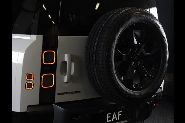 Land Rover Defender 110 2.0 P300e 110 X-Dynamic SE FACELIFT / Memory / Leder / Meridian / Acc / 360 Camera / Open Panoramadak