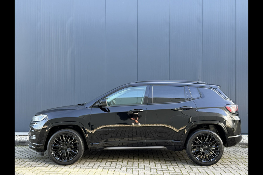 Jeep Compass 1.5T e-Hybrid High Altitude | Winter pack | Apple carplay/Android Auto | Camera | 19'' LMV Glossy black