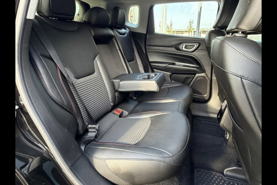 Jeep Compass 1.5T e-Hybrid High Altitude | Winter pack | Apple carplay/Android Auto | Camera | 19'' LMV Glossy black