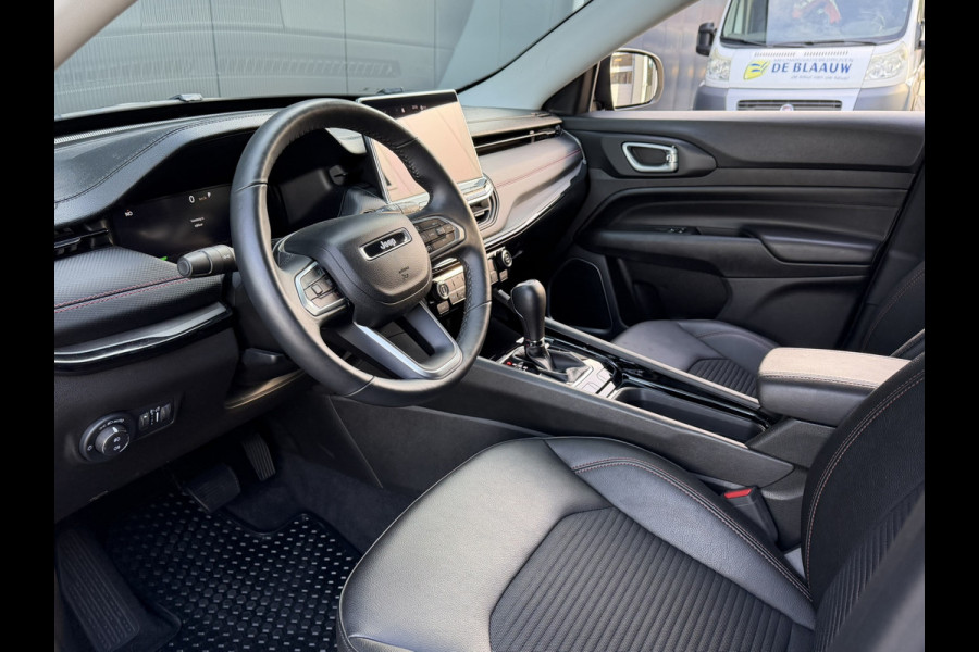 Jeep Compass 1.5T e-Hybrid High Altitude | Winter pack | Apple carplay/Android Auto | Camera | 19'' LMV Glossy black