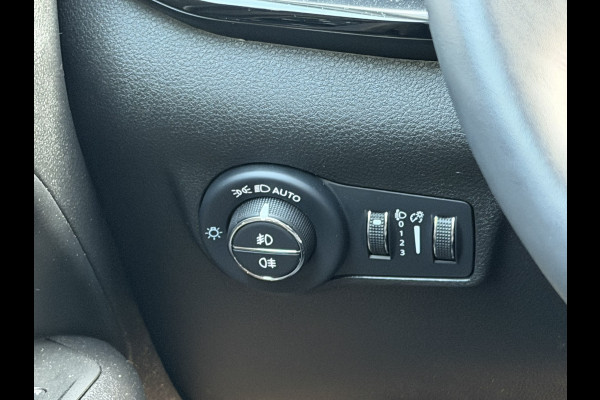 Jeep Compass 1.5T e-Hybrid High Altitude | Winter pack | Apple carplay/Android Auto | Camera | 19'' LMV Glossy black