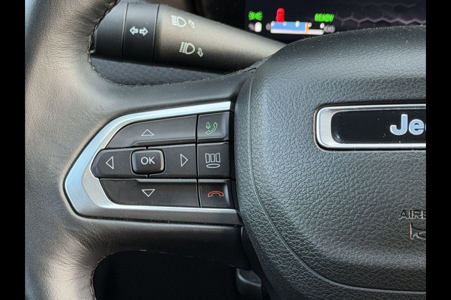 Jeep Compass 1.5T e-Hybrid High Altitude | Winter pack | Apple carplay/Android Auto | Camera | 19'' LMV Glossy black