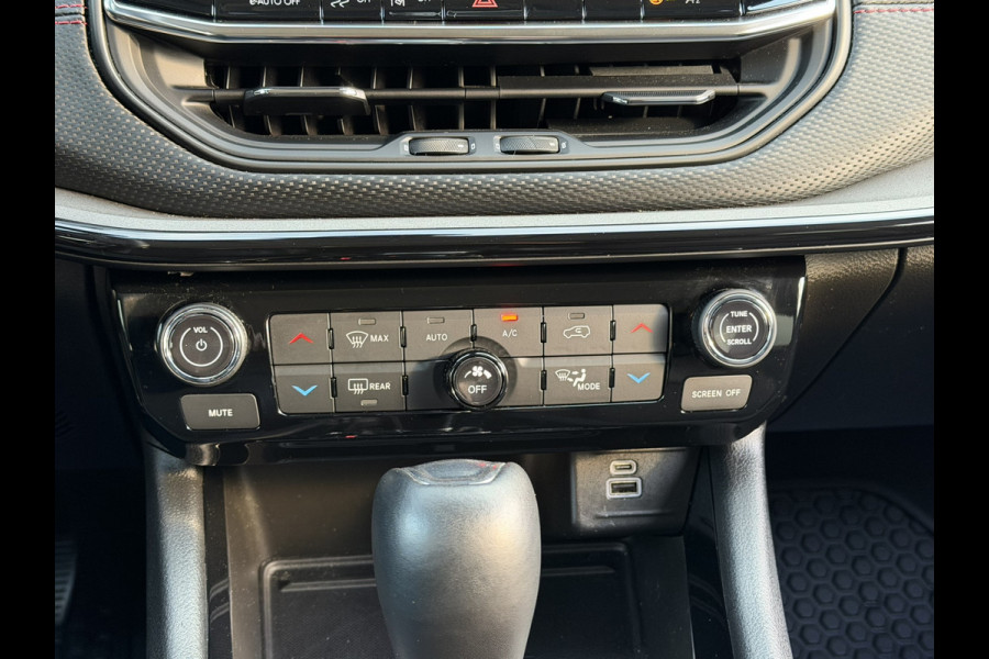 Jeep Compass 1.5T e-Hybrid High Altitude | Winter pack | Apple carplay/Android Auto | Camera | 19'' LMV Glossy black