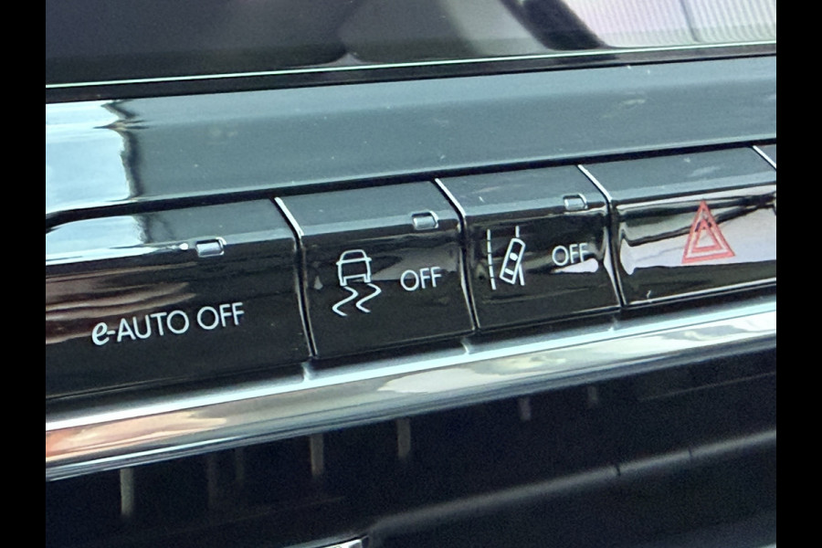 Jeep Compass 1.5T e-Hybrid High Altitude | Winter pack | Apple carplay/Android Auto | Camera | 19'' LMV Glossy black