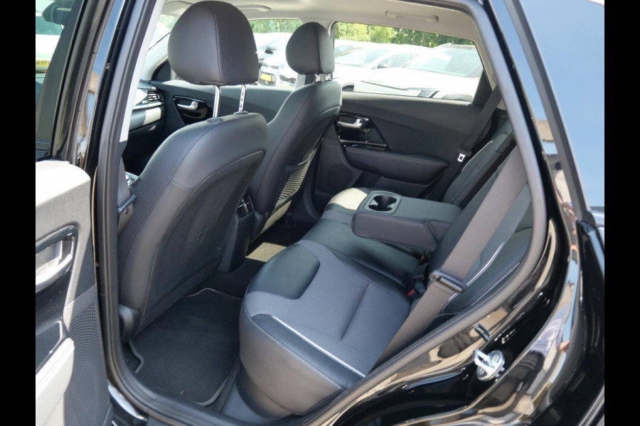 Kia e-Niro DynamicPlusLine 64 kWh | SOH 96,8% | 3Fase | Cruise | Schuif-kanteldak | Navi | keyless | Carplay |