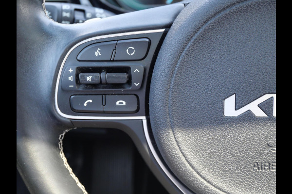 Kia e-Niro DynamicPlusLine 64 kWh | SOH 96,8% | 3Fase | Cruise | Schuif-kanteldak | Navi | keyless | Carplay |