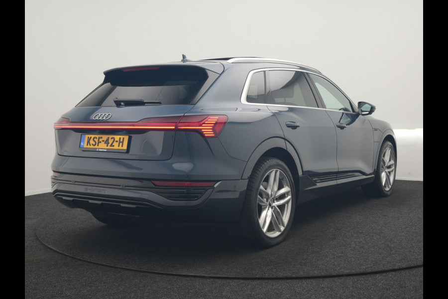 Audi Q8 e-tron 55 quattro Advanced Edition 115 kWh 408pk Dealer O.H | Panodak | Head Up | 360 Camera | Bang & Olufsen | Lederen Sportstoelen Massage & Memory | Stoelventilatie & Verwarming | Cruise Control | Keyless | Virtual | Navigatie | DAB | 21" L.M |