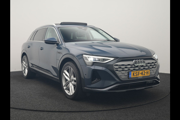 Audi Q8 e-tron 55 quattro Advanced Edition 115 kWh 408pk Dealer O.H | Panodak | Head Up | 360 Camera | Bang & Olufsen | Lederen Sportstoelen Massage & Memory | Stoelventilatie & Verwarming | Cruise Control | Keyless | Virtual | Navigatie | DAB | 21" L.M |