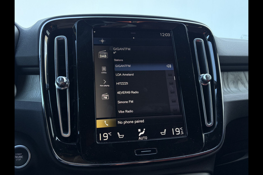 Volvo XC40 1.5 T5 262pk Recharge Inscription PHEV Leer Stoel/Stuurverw Carplay Dealer-Onderhouden!