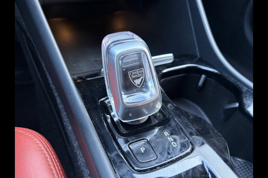 Volvo XC40 1.5 T5 262pk Recharge Inscription PHEV Leer Stoel/Stuurverw Carplay Dealer-Onderhouden!
