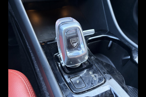 Volvo XC40 1.5 T5 262pk Recharge Inscription PHEV Leer Stoel/Stuurverw Carplay Dealer-Onderhouden!
