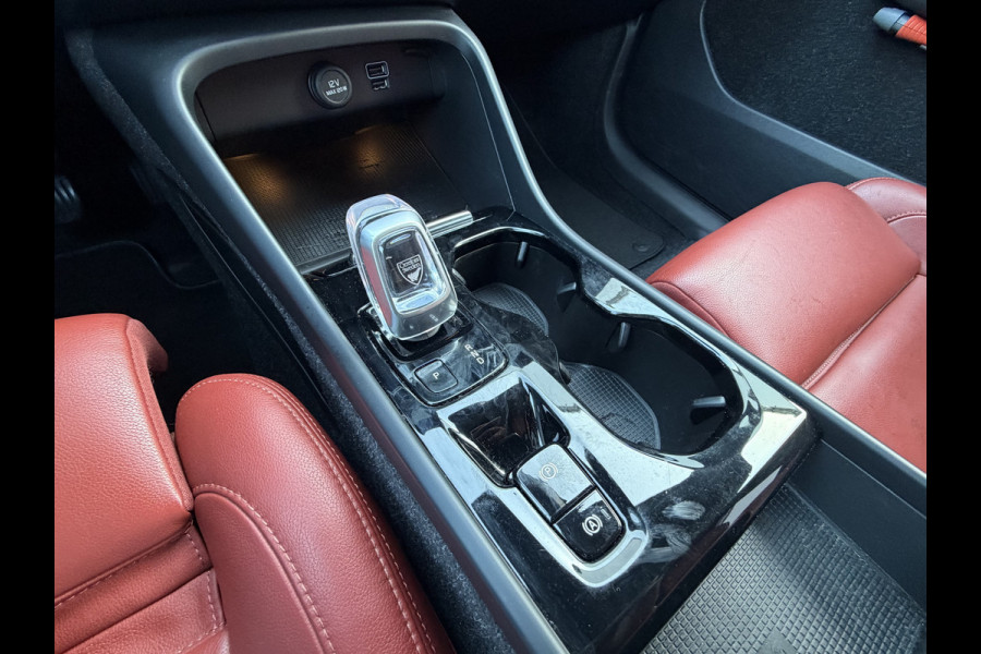Volvo XC40 1.5 T5 262pk Recharge Inscription PHEV Leer Stoel/Stuurverw Carplay Dealer-Onderhouden!
