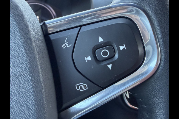 Volvo XC40 1.5 T5 262pk Recharge Inscription PHEV Leer Stoel/Stuurverw Carplay Dealer-Onderhouden!