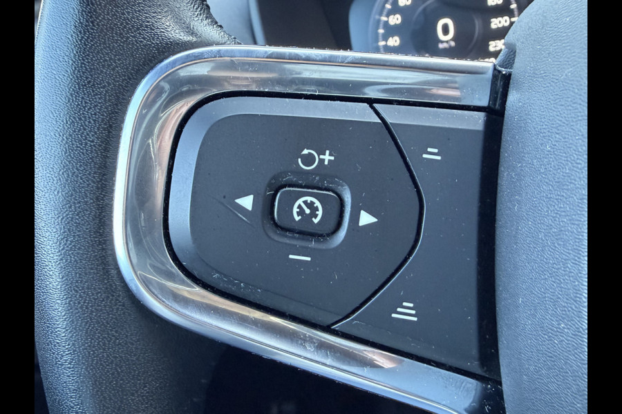 Volvo XC40 1.5 T5 262pk Recharge Inscription PHEV Leer Stoel/Stuurverw Carplay Dealer-Onderhouden!