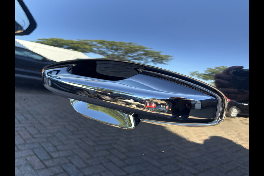 Volvo XC40 1.5 T5 262pk Recharge Inscription PHEV Leer Stoel/Stuurverw Carplay Dealer-Onderhouden!