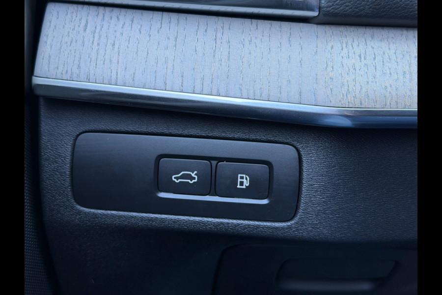 Volvo XC90 2.0 T8 Recharge AWD Ultra Dark | SOH 95% | Massage | Luchtvering | Alcantara | Trekhaak | BTW