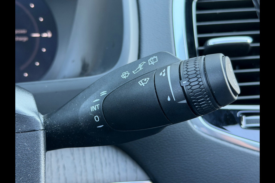Volvo XC90 2.0 T8 Recharge AWD Ultra Dark | SOH 95% | Massage | Luchtvering | Alcantara | Trekhaak | BTW