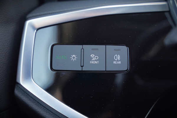 Audi Q3 45 TFSI e Advanced edition | Stoelverwarming | Adaptive Cruise Control | Navigatie | Keyless | Matrix LED | Apple Carplay | DAB | Climate Control | Parkeersensoren | SOH 93,6%