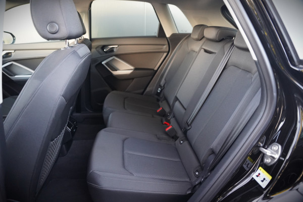 Audi Q3 45 TFSI e Advanced edition | Stoelverwarming | Adaptive Cruise Control | Navigatie | Keyless | Matrix LED | Apple Carplay | DAB | Climate Control | Parkeersensoren | SOH 93,6%