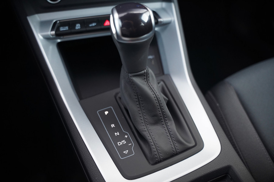 Audi Q3 45 TFSI e Advanced edition | Stoelverwarming | Adaptive Cruise Control | Navigatie | Keyless | Matrix LED | Apple Carplay | DAB | Climate Control | Parkeersensoren | SOH 93,6%