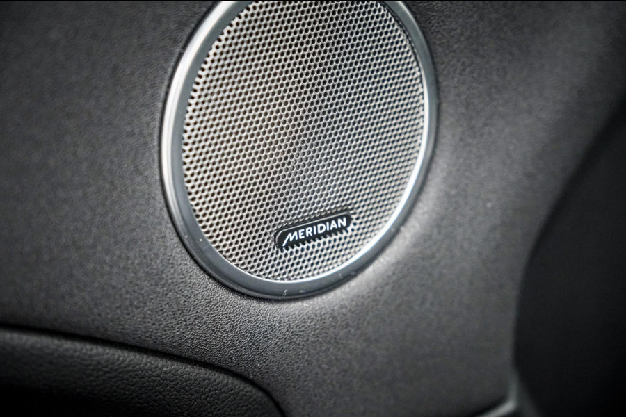 Land Rover Range Rover Evoque 2.0 Si4 Autobiography | Panoramadak | 360 Camera | Elektrische Kofferklep | Stoelverwarming