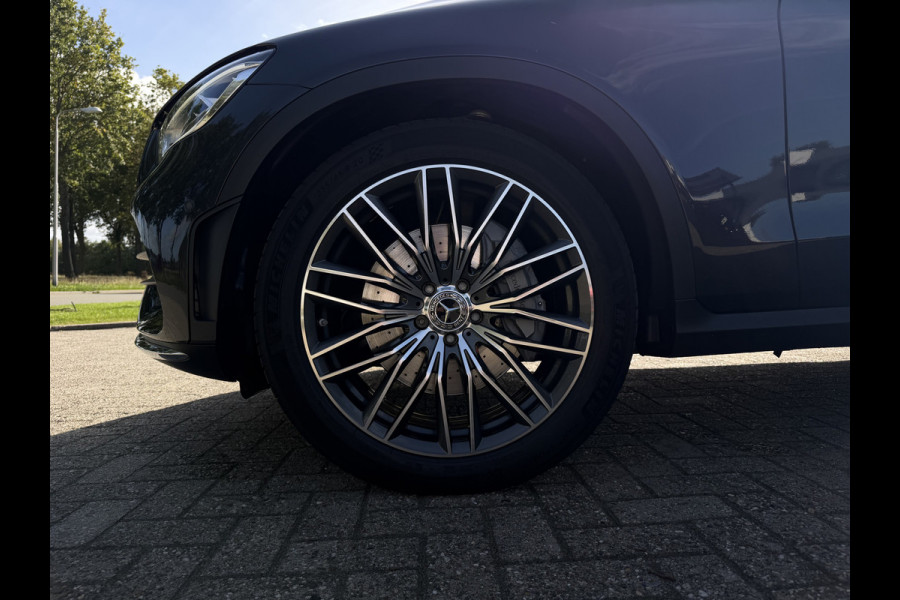 Mercedes-Benz GLC Coupé 300 4MATIC Premium AMG styling / Schuif-kanteldak / Navi / 20" / Carplay / 360 Camera