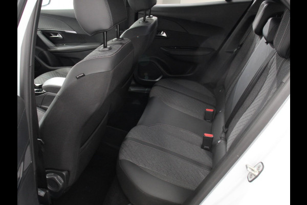 Peugeot 2008 1.2 Hybrid 136 pk Automaat Allure Navigatie Apple Carplay/Android Auto Climate Control Dab Led Parkeer sensoren Cruise Control Stoelverwarming