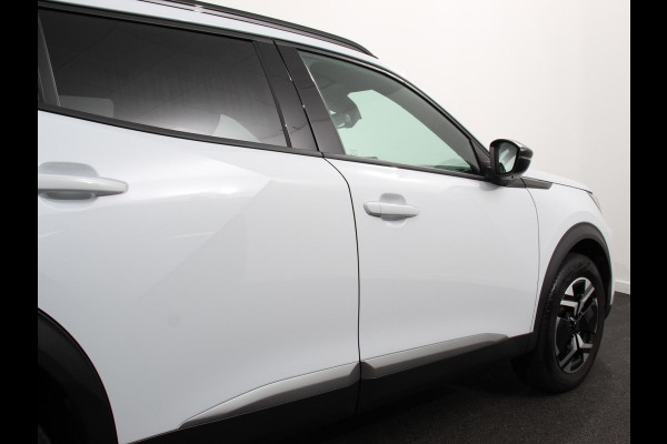 Peugeot 2008 1.2 Hybrid 136 pk Automaat Allure Navigatie Apple Carplay/Android Auto Climate Control Dab Led Parkeer sensoren Cruise Control Stoelverwarming