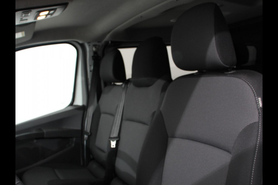 Renault Trafic 2.0 Blue dCi 150 EDC T30 L2H1 Advance Dubbele cabine Navigatie Airco Lichtmetalen velgen Betimmering Trekhaak Camera Parkeer sensoren Dab