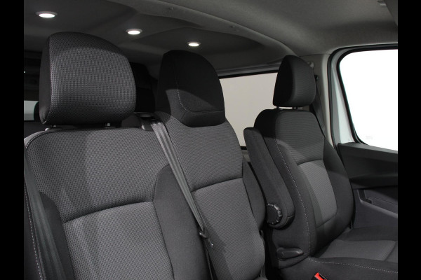 Renault Trafic 2.0 Blue dCi 150 EDC T30 L2H1 Advance Dubbele cabine Navigatie Airco Lichtmetalen velgen Betimmering Trekhaak Camera Parkeer sensoren Dab