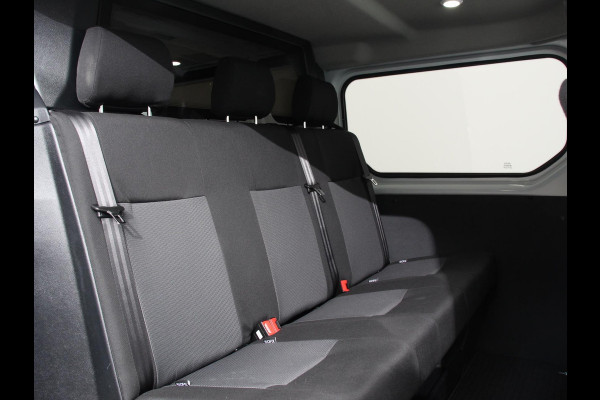 Renault Trafic 2.0 Blue dCi 150 EDC T30 L2H1 Advance Dubbele cabine Navigatie Airco Lichtmetalen velgen Betimmering Trekhaak Camera Parkeer sensoren Dab