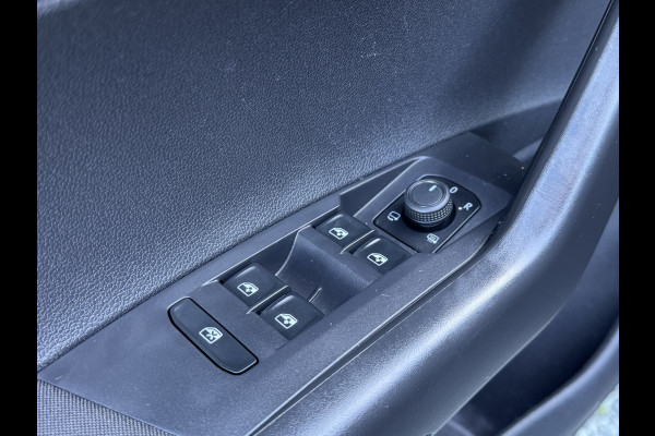 Volkswagen Taigo TSI 95PK LIFE CARPLAY/PDC/STOELVERW.