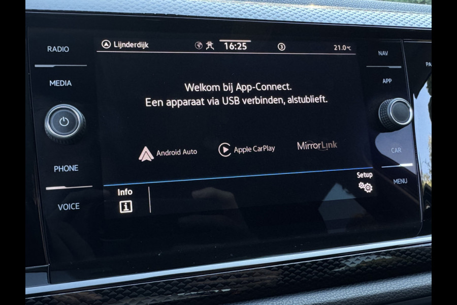 Volkswagen Taigo TSI 95PK LIFE CARPLAY/PDC/STOELVERW.