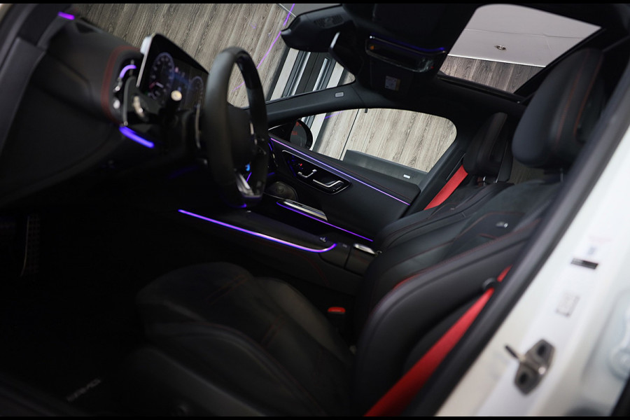 Mercedes-Benz E-Klasse AMG 53 4MATIC+ Night Edition / Hyperscreen / Head Up / Burmester4D / 360 Camera / 4W Sturing / Pano