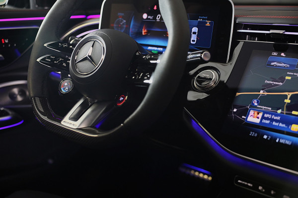Mercedes-Benz E-Klasse AMG 53 4MATIC+ Night Edition / Hyperscreen / Head Up / Burmester4D / 360 Camera / 4W Sturing / Pano