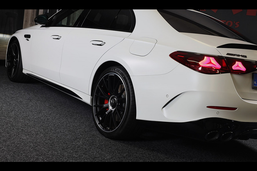 Mercedes-Benz E-Klasse AMG 53 4MATIC+ Night Edition / Hyperscreen / Head Up / Burmester4D / 360 Camera / 4W Sturing / Pano