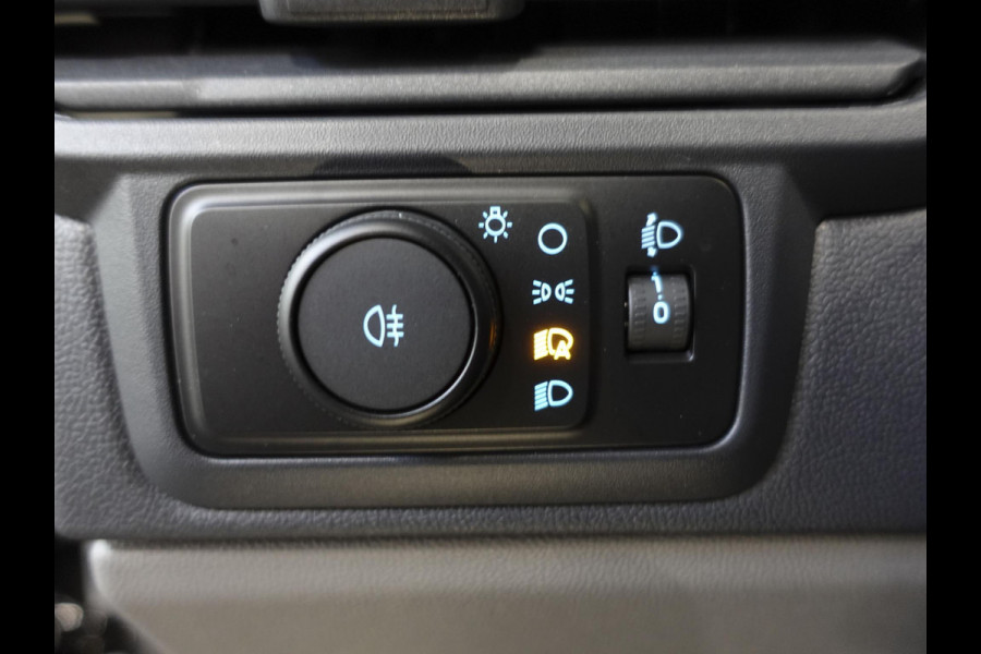 Ford Transit Custom 300 2.0 TDCI L2H1 Trend Dubbele Cabine Nieuw Model Trekhaak Navigatie Apple CarPlay Android Auto Camera Parkeerhulp Adaptive Cruise Control Climate Control Lichtmetalen velgen