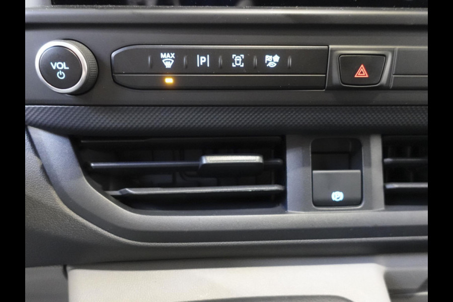 Ford Transit Custom 300 2.0 TDCI L2H1 Trend Dubbele Cabine Nieuw Model Trekhaak Navigatie Apple CarPlay Android Auto Camera Parkeerhulp Adaptive Cruise Control Climate Control Lichtmetalen velgen