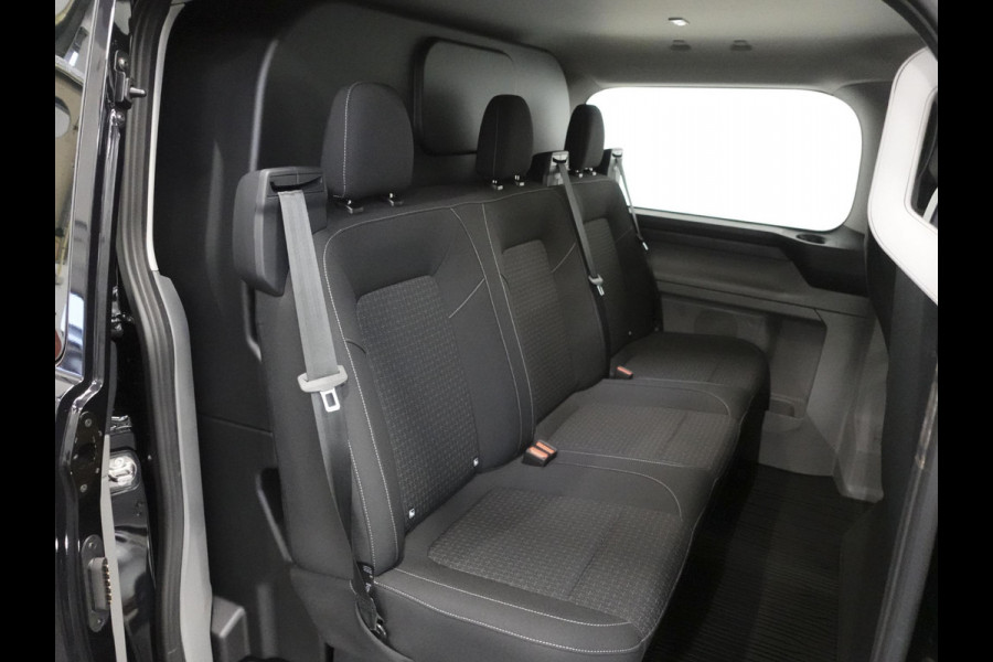 Ford Transit Custom 300 2.0 TDCI L2H1 Trend Dubbele Cabine Nieuw Model Trekhaak Navigatie Apple CarPlay Android Auto Camera Parkeerhulp Adaptive Cruise Control Climate Control Lichtmetalen velgen