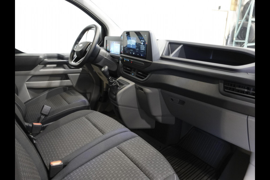Ford Transit Custom 300 2.0 TDCI L2H1 Trend Dubbele Cabine Nieuw Model Trekhaak Navigatie Apple CarPlay Android Auto Camera Parkeerhulp Adaptive Cruise Control Climate Control Lichtmetalen velgen