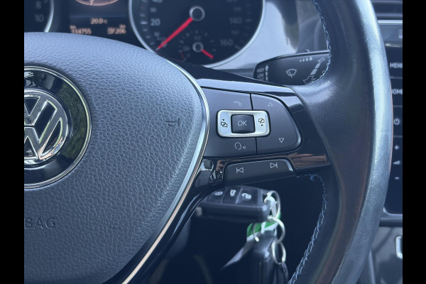 Volkswagen e-Golf e-Golf ✓SOH 88.57%✓Carplay✓Navi✓Leder✓Clima✓Cruise✓Pdc V+A✓LED✓16'' Lm velgen✓N.A.P✓Apk tot 02-2027