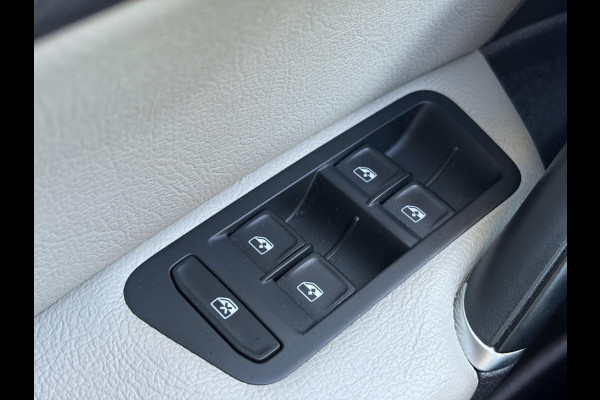 Volkswagen e-Golf e-Golf ✓SOH 88.57%✓Carplay✓Navi✓Leder✓Clima✓Cruise✓Pdc V+A✓LED✓16'' Lm velgen✓N.A.P✓Apk tot 02-2027