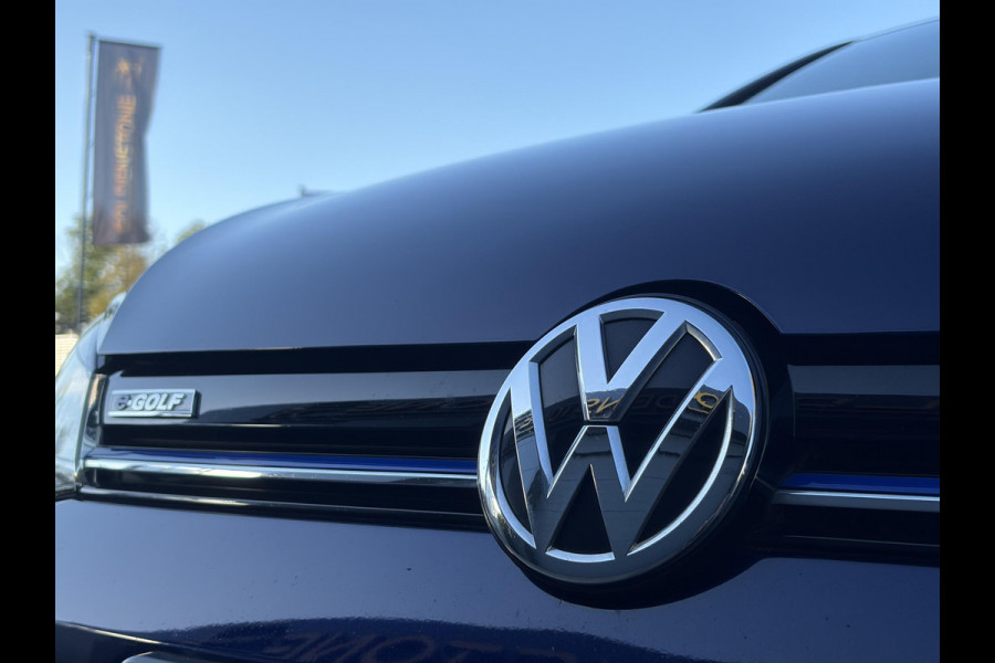 Volkswagen e-Golf e-Golf ✓SOH 88.57%✓Carplay✓Navi✓Leder✓Clima✓Cruise✓Pdc V+A✓LED✓16'' Lm velgen✓N.A.P✓Apk tot 02-2027