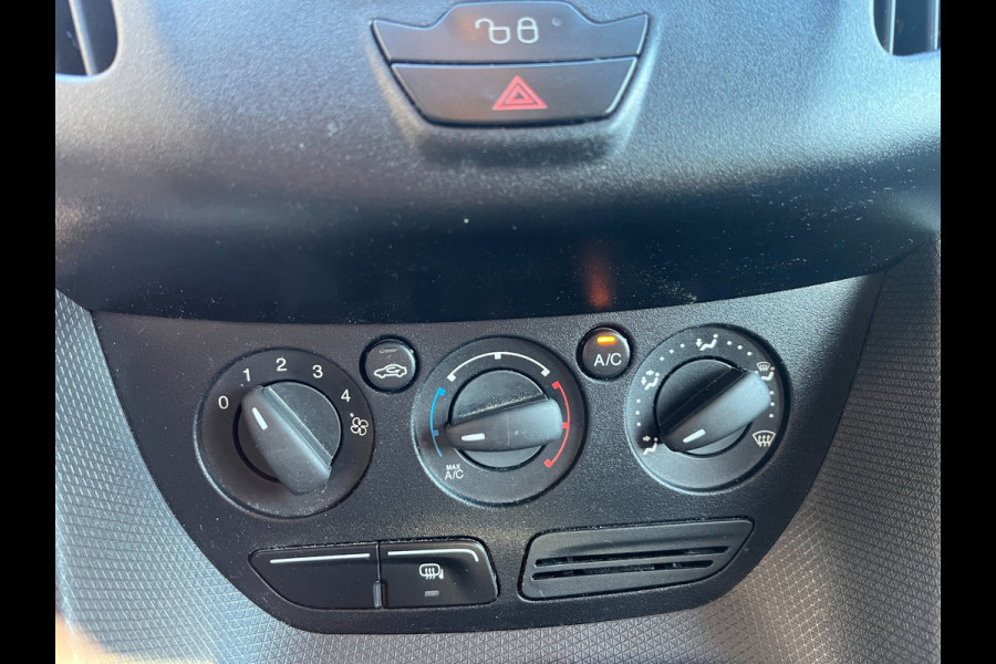 Ford Transit Connect 1.5 TDCI L1 Trend(st-bekr,schuifdeur,airco,trekhaak,bj18,7499,-)