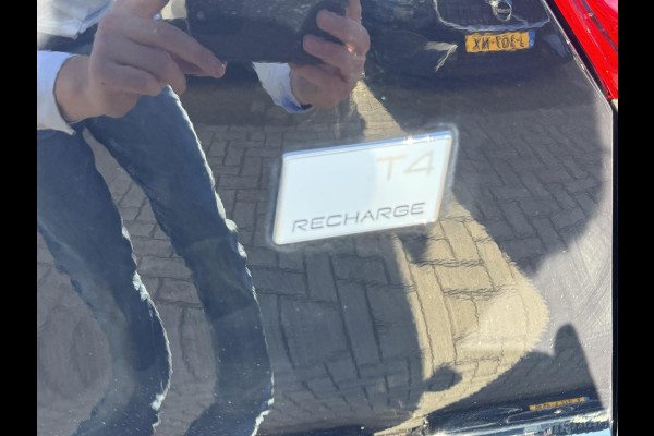 Volvo XC40 1.5 T4 Plug-in hybrid Plus Bright NL-AUTO | 360 CAMERA | STOELVERWARMING