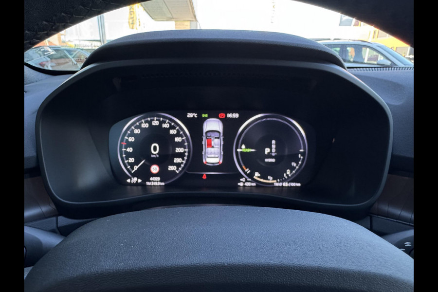 Volvo XC40 1.5 T4 Plug-in hybrid Plus Bright NL-AUTO | 360 CAMERA | STOELVERWARMING