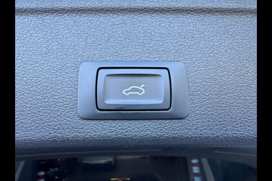 Audi A4 Avant S-LINE / NAP !! / PANO / CRUISE / CLIMATE / FLIPPERS / P.SENSOREN / BLUETOOTH / LEDER-ALCANTARA / ISOFIX / 20 INCH !