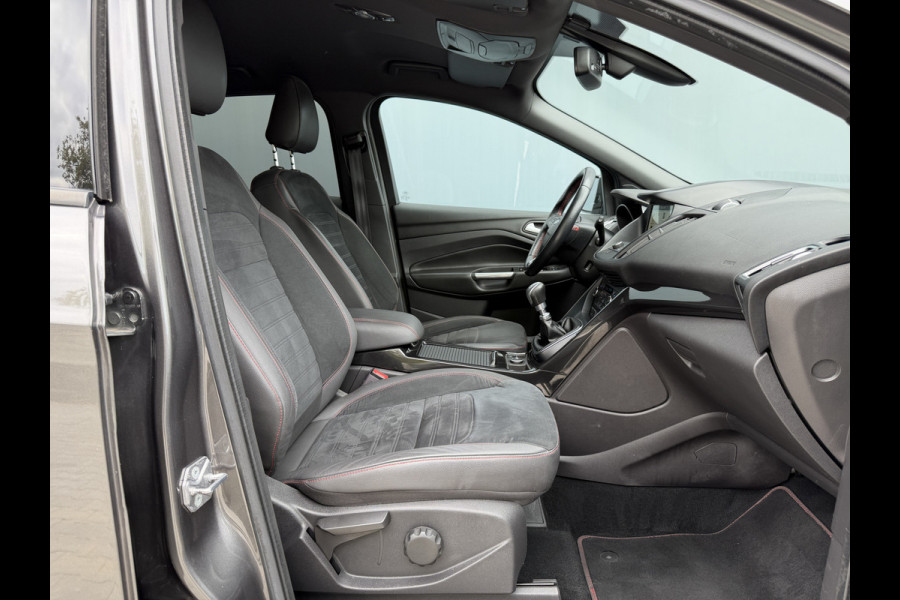 Ford Kuga BWJ 2018 | 1.5T 150PK ST Line | TREKHAAK | CLIMA | NAVI | 18'' LMV | CAMERA A | PDC | LED | CARPLAY |
