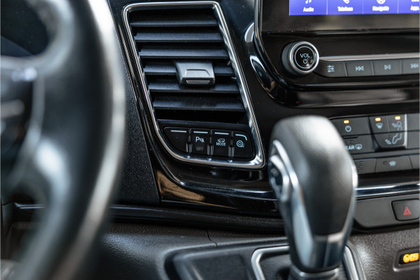 Ford Transit Custom 300 2.0 TDCI 170 PK L2H1 Limited DC | ACC | Elek stoelen | Lederen bekleding | Navigatie | CarPlay | Camera | Trekhaak | Orig. NL auto | Nieuwe APK